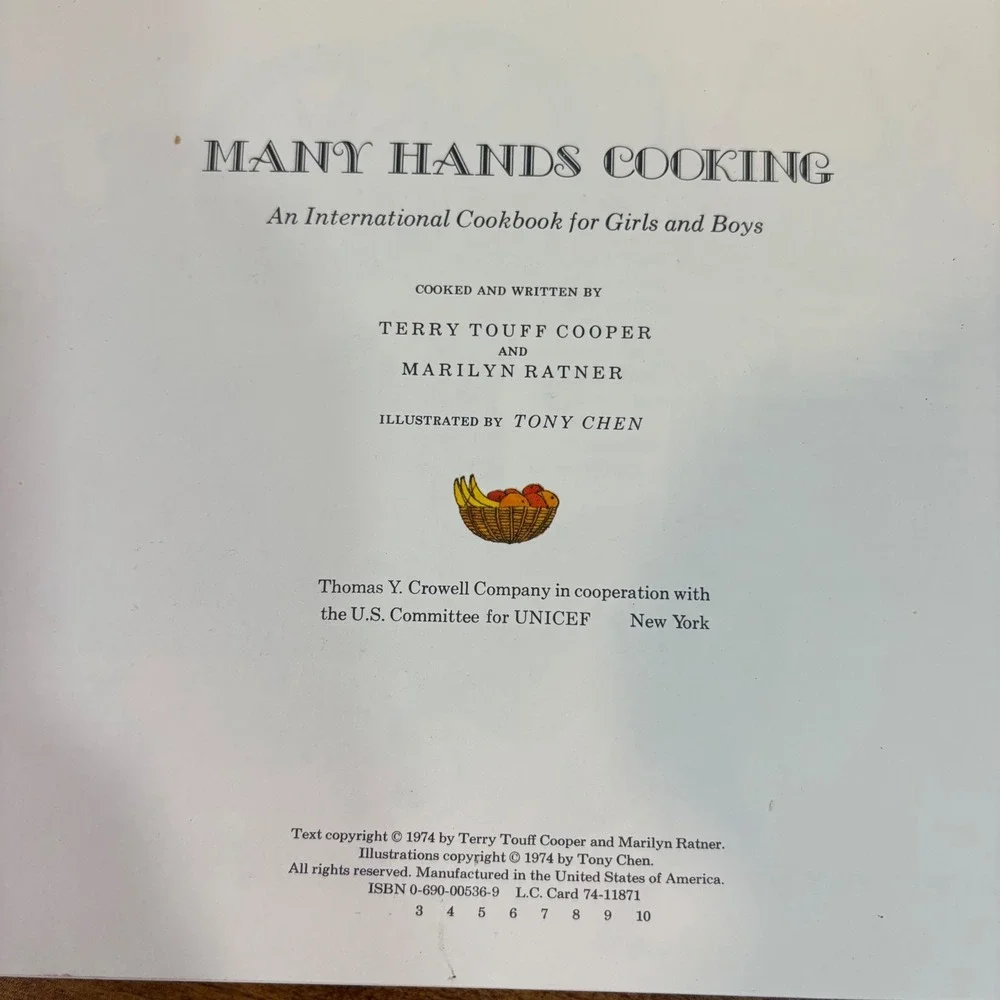 Many Hands Cooking International Cookbook UNICEF 1974 Vintage Spiral Bound Chen